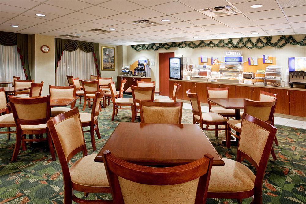 Holiday Inn Express Hotel & Suites Columbus Airport, An Ihg Hotel Gahanna Екстериор снимка